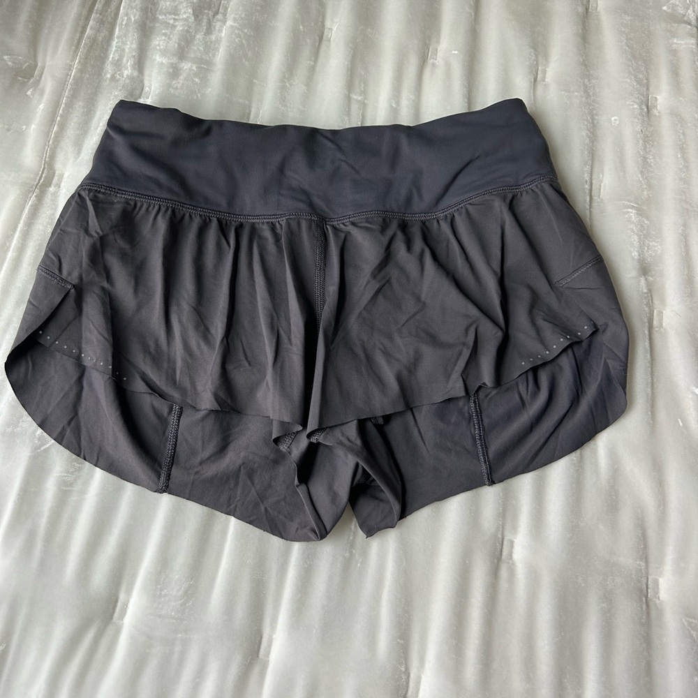 Lululemon short size 4